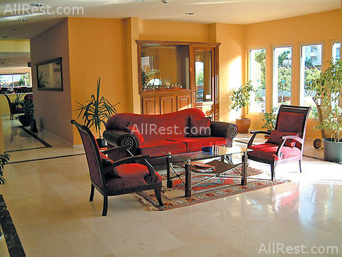Caprice Beach Hotel 10